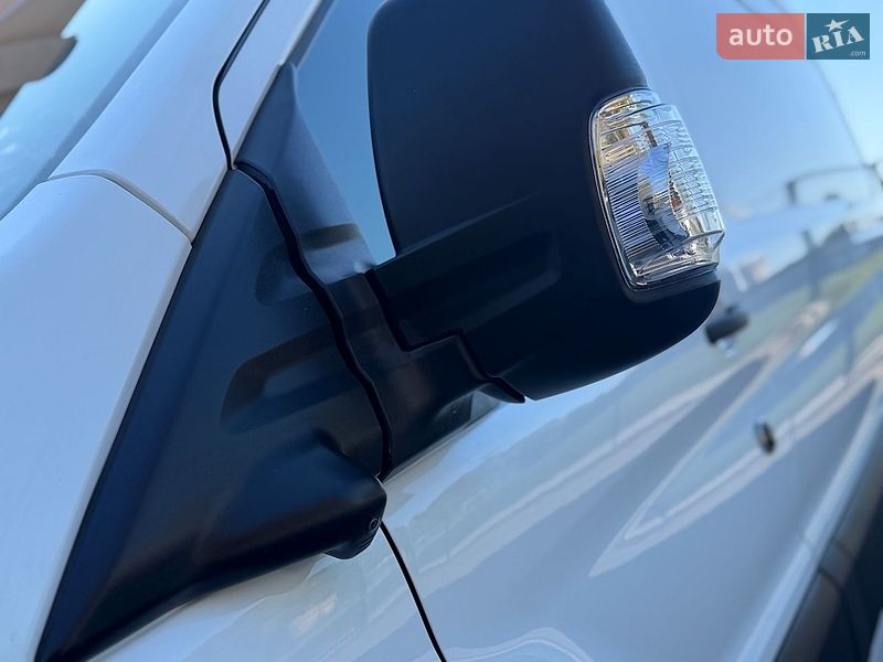 Грузовой фургон Ford E-Transit 2022 в Виннице