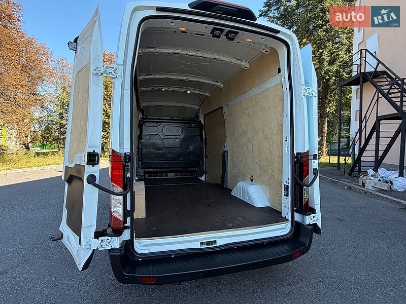Грузовой фургон Ford E-Transit 2022 в Виннице