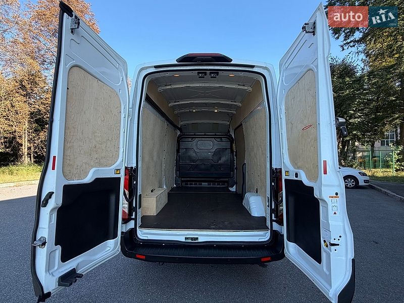 Грузовой фургон Ford E-Transit 2022 в Виннице