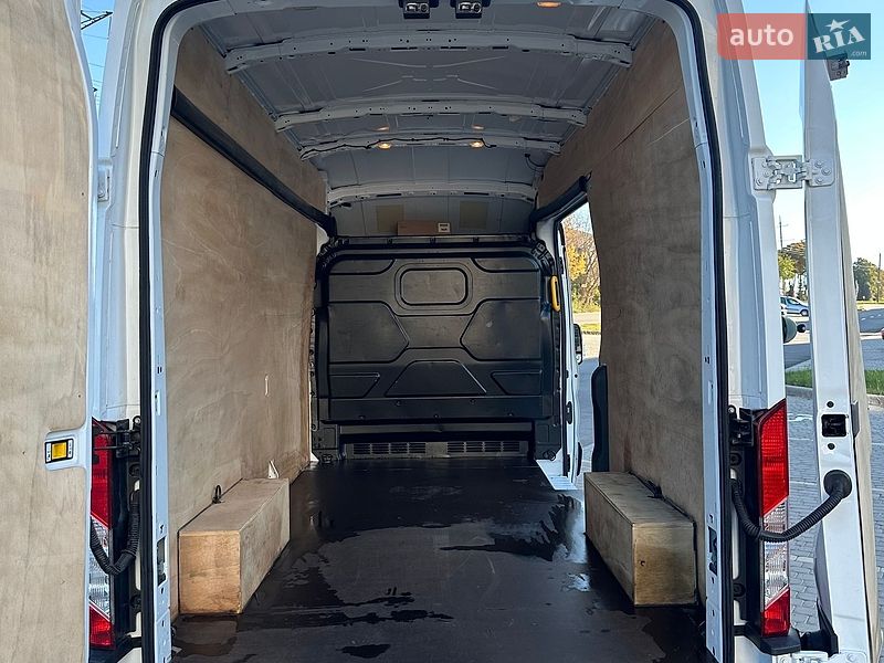 Вантажний фургон Ford E-Transit 2023 в Вінниці