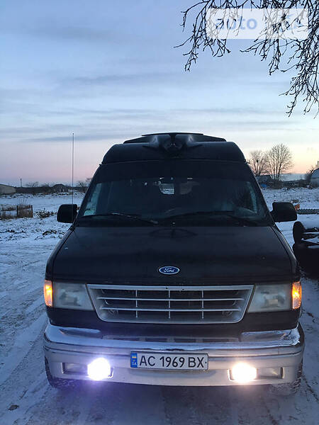 Легкові Ford Econoline