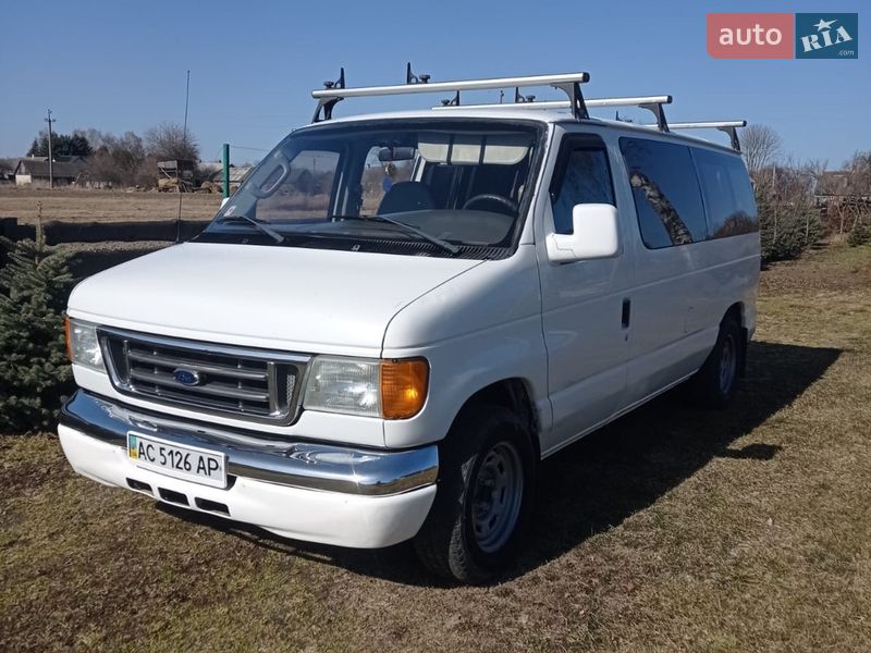 Минивэн Ford Econoline