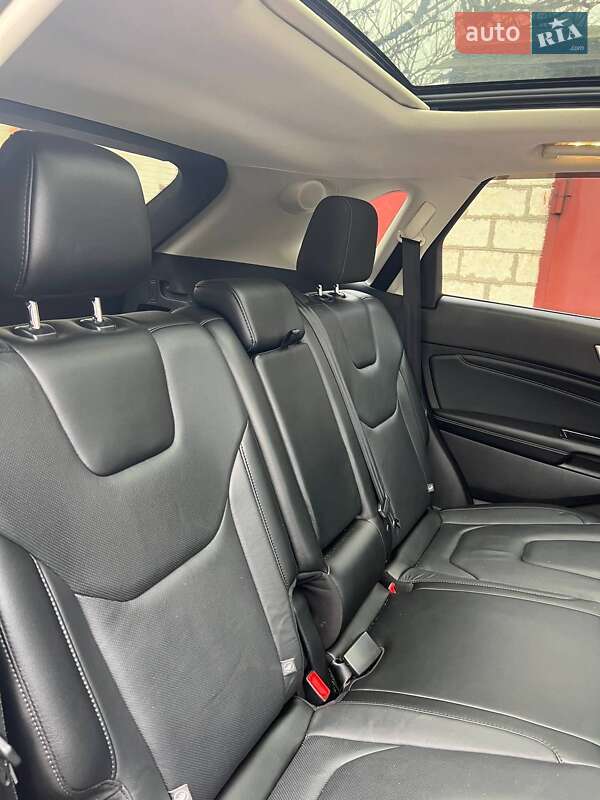 Позашляховик / Кросовер Ford Edge 2015 в Первомайську