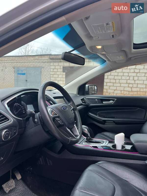 Позашляховик / Кросовер Ford Edge 2015 в Первомайську