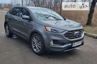 Ford Edge  2021
