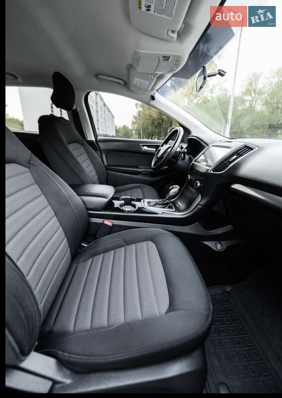 Позашляховик / Кросовер Ford Edge 2016 в Чернівцях