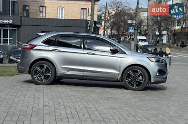 Ford Edge  2021