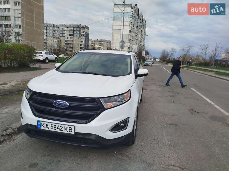 Позашляховик / Кросовер Ford Edge 2016 в Києві