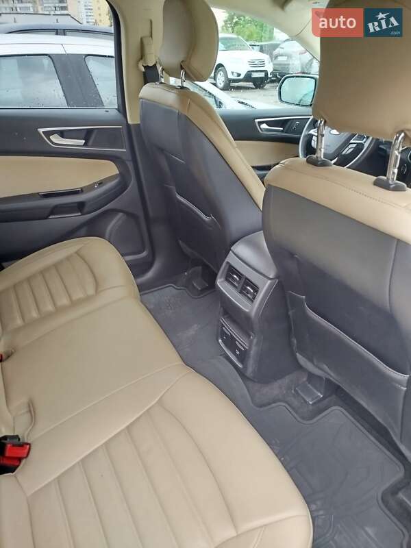 Позашляховик / Кросовер Ford Edge 2016 в Києві