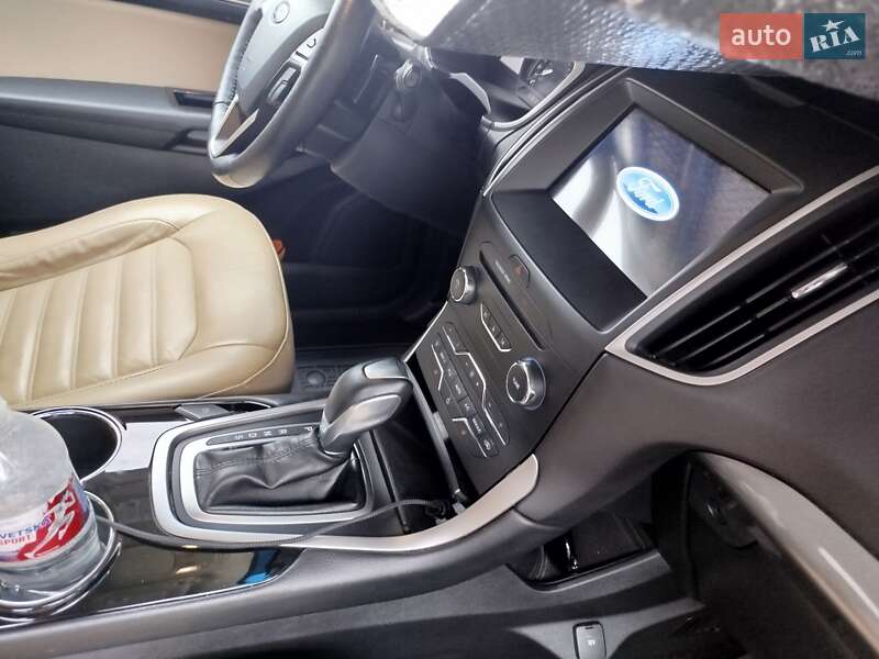 Позашляховик / Кросовер Ford Edge 2016 в Києві