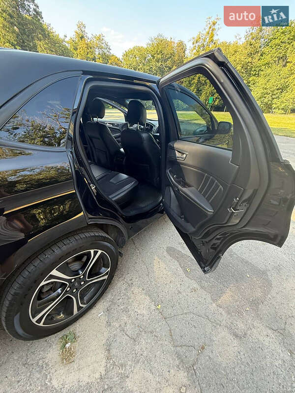 Внедорожник / Кроссовер Ford Edge 2018 в Львове