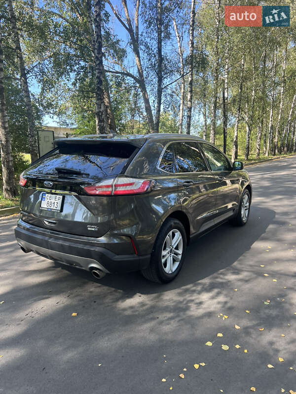 Позашляховик / Кросовер Ford Edge 2019 в Чернівцях