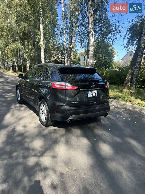 Позашляховик / Кросовер Ford Edge 2019 в Чернівцях