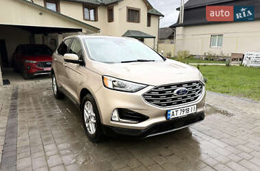 Ford Edge  2021