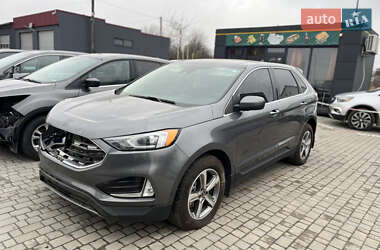 Ford Edge  2021