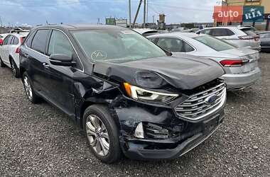 Ford Edge  2021