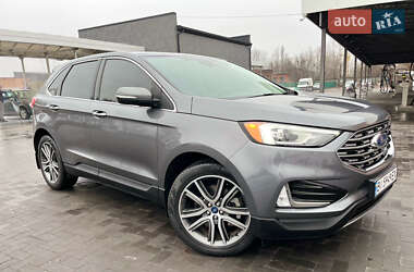 Ford Edge  2021