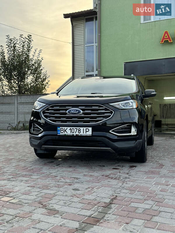 Внедорожник / Кроссовер Ford Edge 2019 в Хмельницком