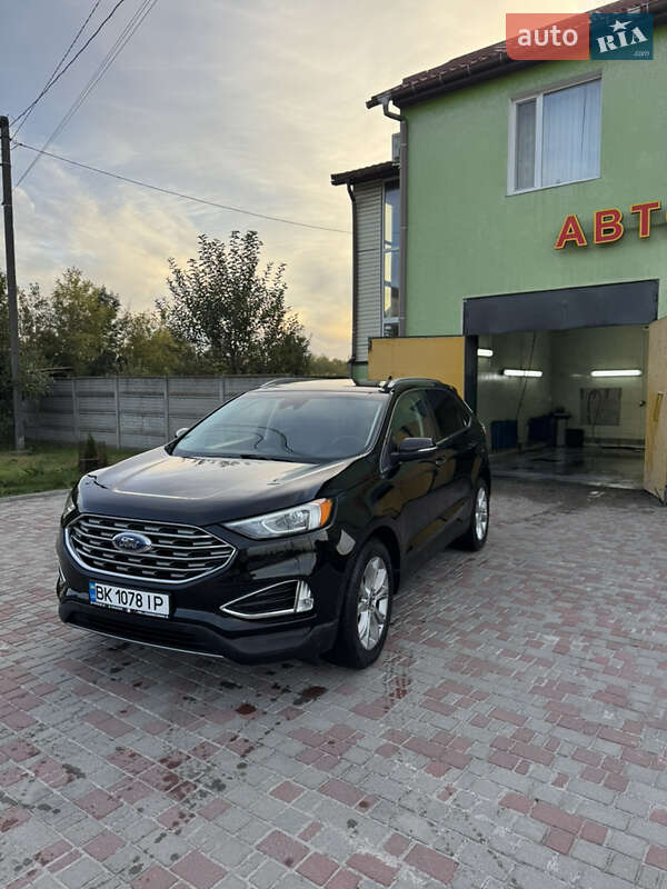 Внедорожник / Кроссовер Ford Edge 2019 в Хмельницком
