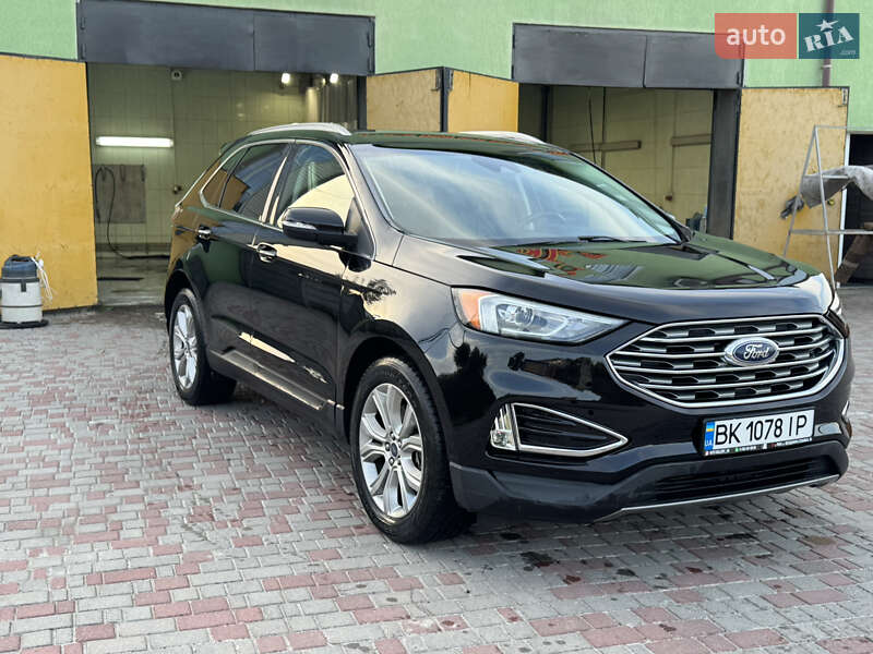 Внедорожник / Кроссовер Ford Edge 2019 в Хмельницком