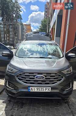 Ford Edge  2020
