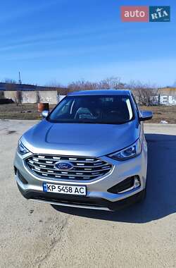 Ford Edge  2021