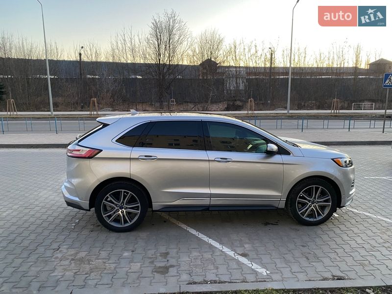 Внедорожник / Кроссовер Ford Edge 2019 в Могилев-Подольске