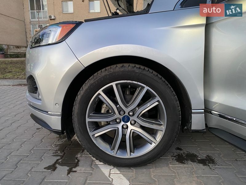 Внедорожник / Кроссовер Ford Edge 2019 в Могилев-Подольске