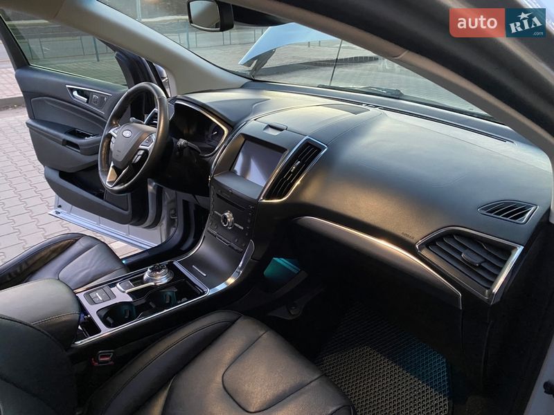 Внедорожник / Кроссовер Ford Edge 2019 в Могилев-Подольске
