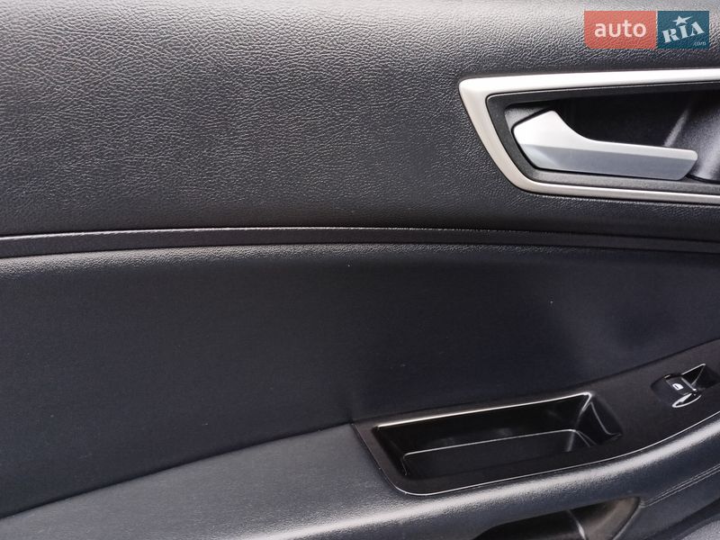 Внедорожник / Кроссовер Ford Edge 2019 в Дубно