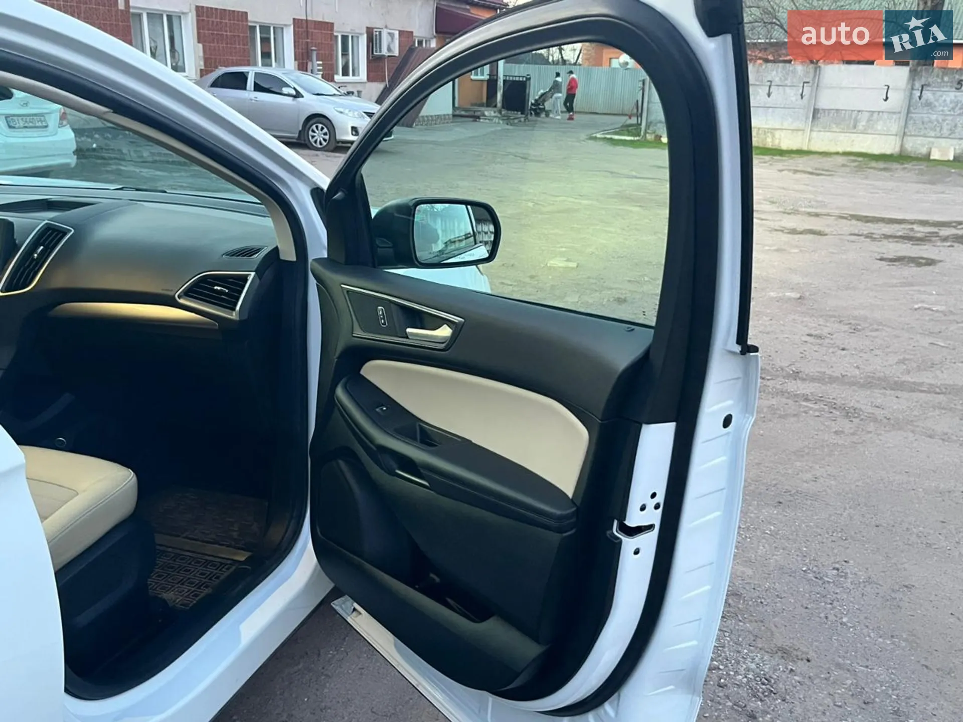 Ford Edge 2023 VIN 2FMPK4G90PBA53130 фото оголошення 4 з 15