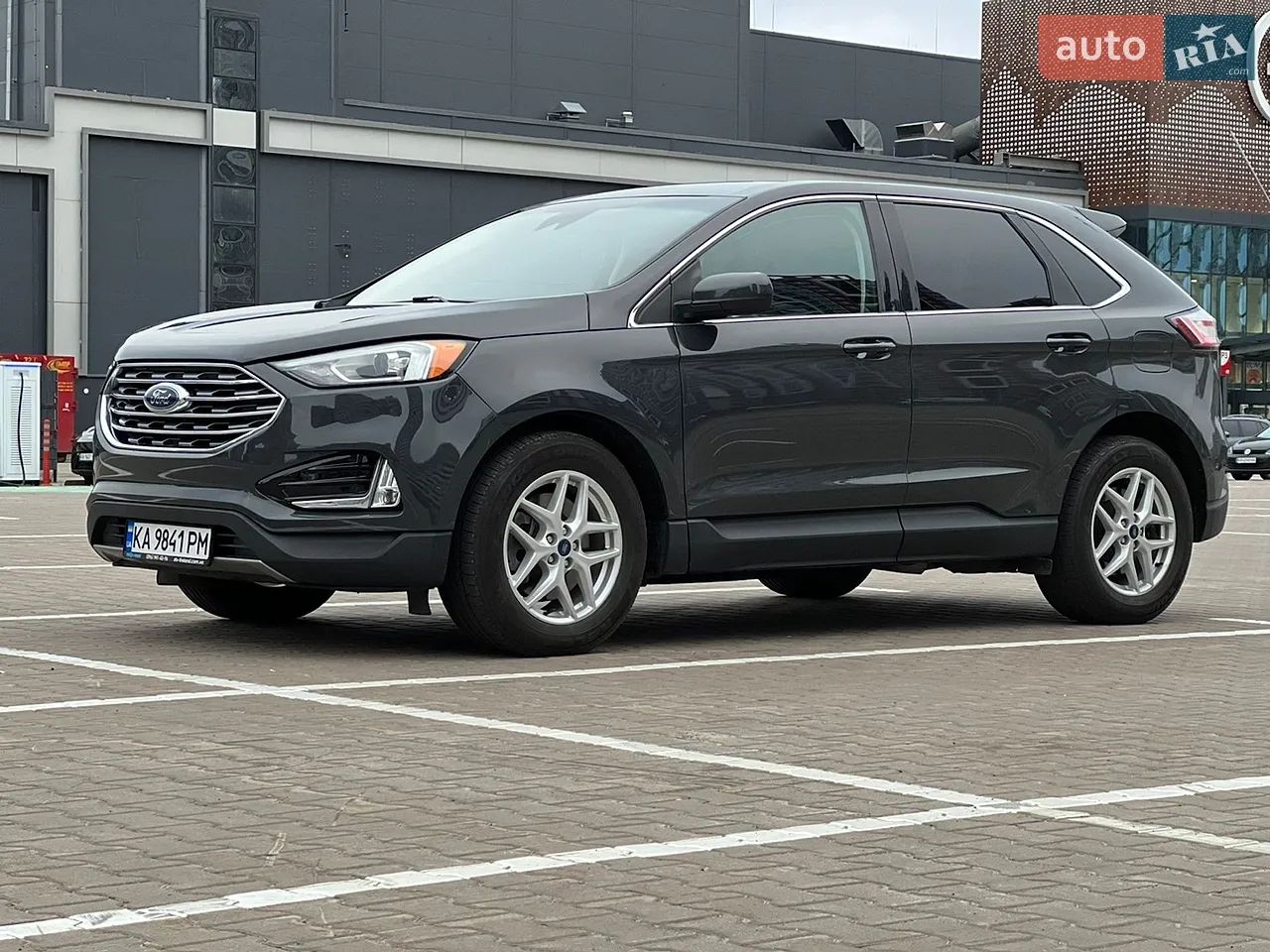 2021 Ford Edge - мініатюра 2