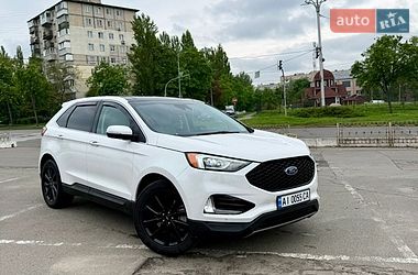 Ford Edge  2021