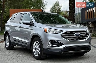 Ford Edge  2021