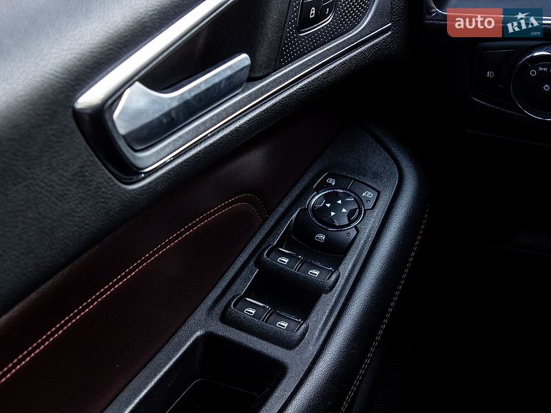 Внедорожник / Кроссовер Ford Edge 2020 в Нововолынске