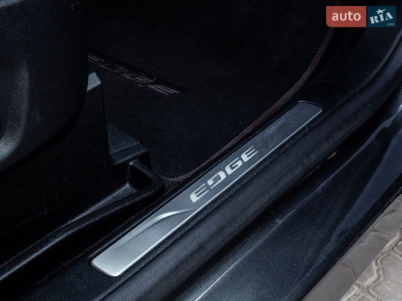 Внедорожник / Кроссовер Ford Edge 2020 в Нововолынске