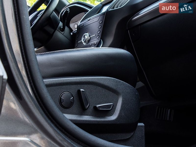 Внедорожник / Кроссовер Ford Edge 2020 в Нововолынске