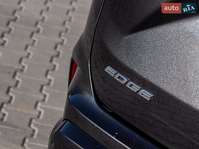 Внедорожник / Кроссовер Ford Edge 2020 в Нововолынске