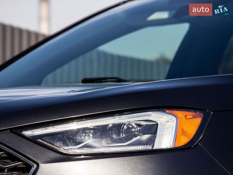 Внедорожник / Кроссовер Ford Edge 2020 в Нововолынске