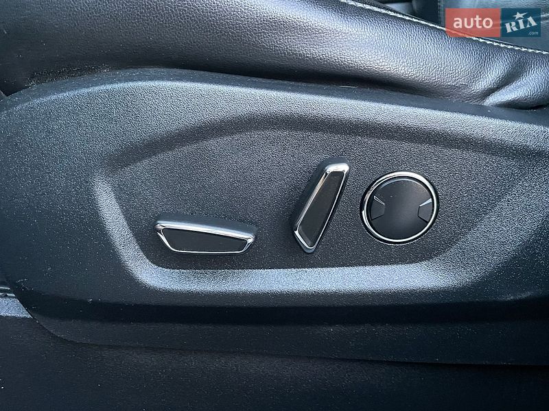 Внедорожник / Кроссовер Ford Edge 2016 в Луцке