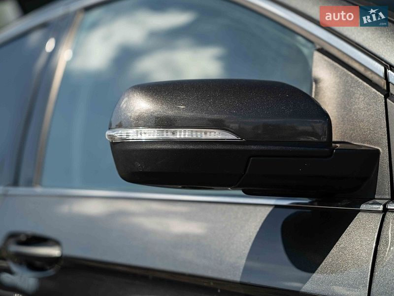 Внедорожник / Кроссовер Ford Edge 2015 в Черновцах