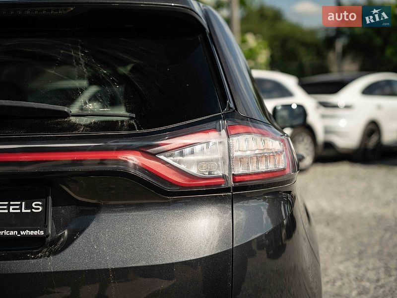 Внедорожник / Кроссовер Ford Edge 2015 в Черновцах