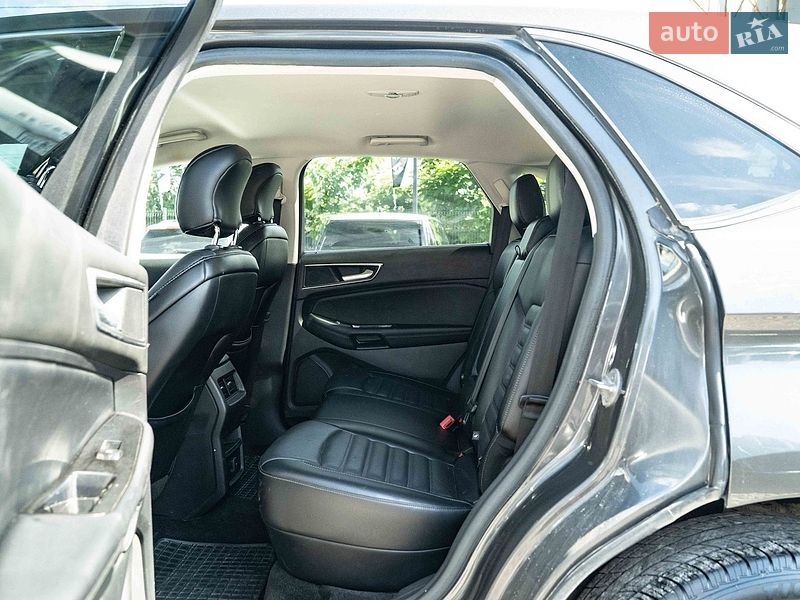 Внедорожник / Кроссовер Ford Edge 2015 в Черновцах