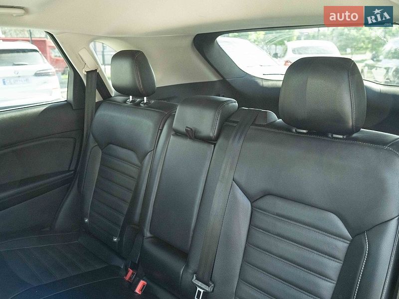 Внедорожник / Кроссовер Ford Edge 2015 в Черновцах