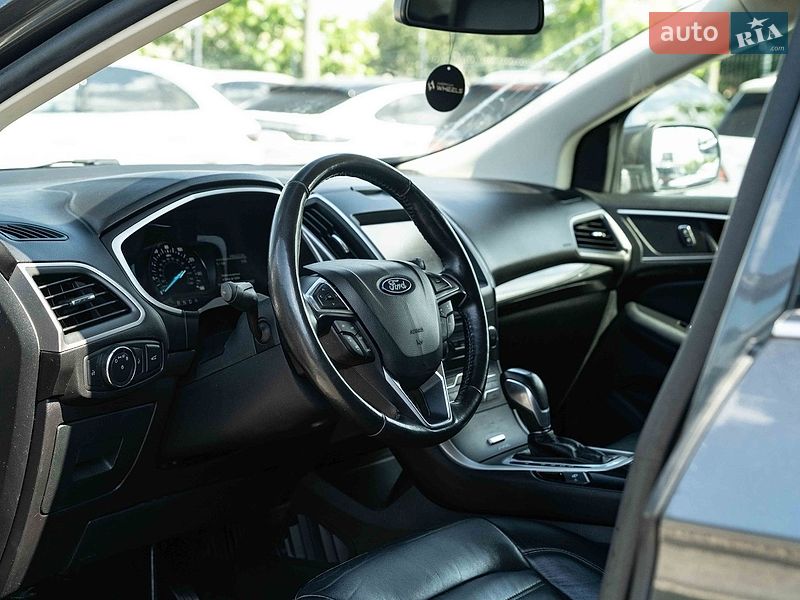 Внедорожник / Кроссовер Ford Edge 2015 в Черновцах