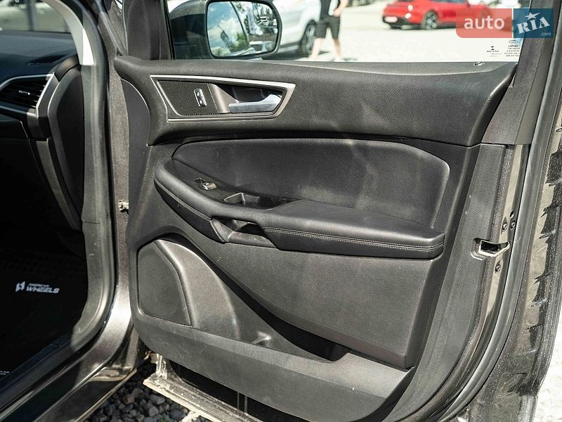 Внедорожник / Кроссовер Ford Edge 2015 в Черновцах