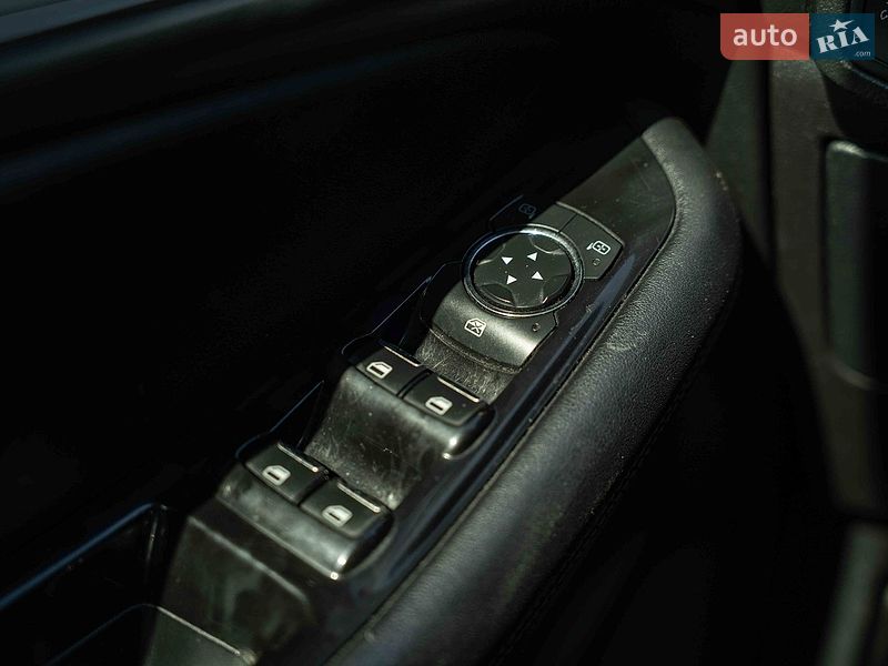 Внедорожник / Кроссовер Ford Edge 2015 в Черновцах
