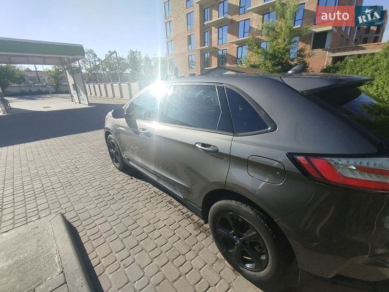 Позашляховик / Кросовер Ford Edge 2021 в Івано-Франківську