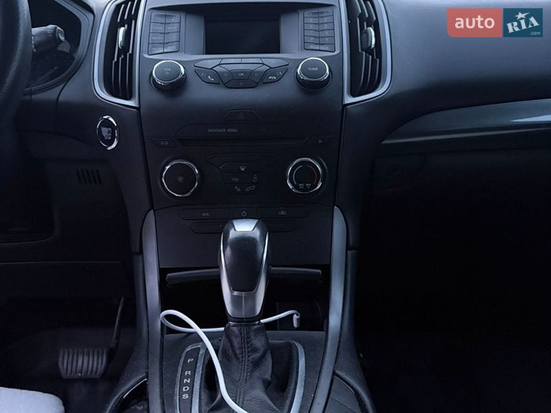 Внедорожник / Кроссовер Ford Edge 2016 в Ивано-Франковске