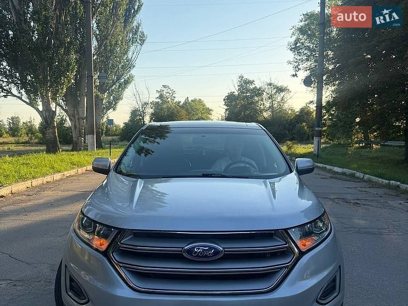 Позашляховик / Кросовер Ford Edge 2017 в Первомайську